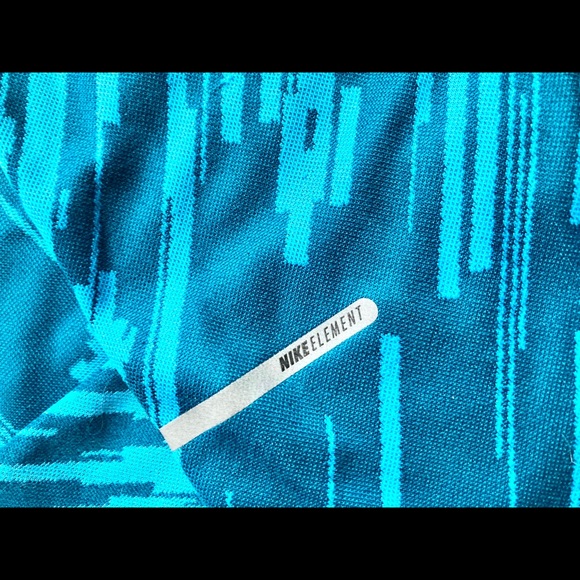 3/$25! NIKE Performance Half-Zip - Picture 6 of 7